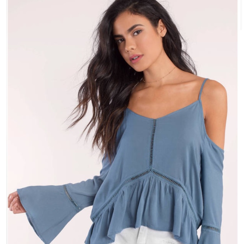 NWT Blue Ladder Trim Top